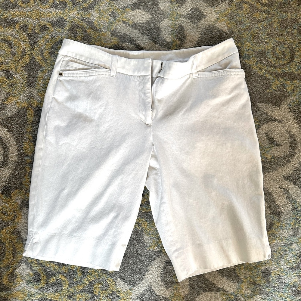 White House Black Market size 10 Bermuda shorts